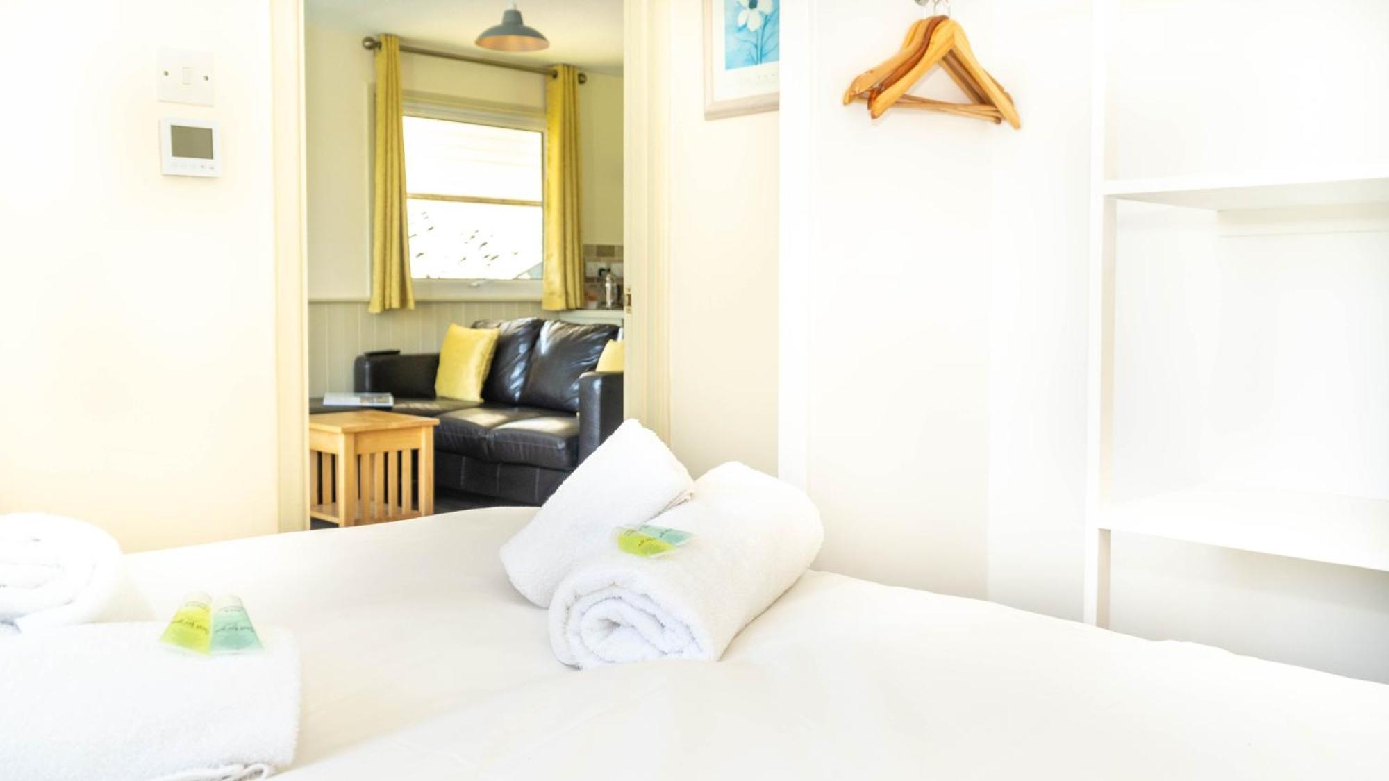 Ta Mill Cottages & Lodges - Meadowview Chalet 1 Launceston Dış mekan fotoğraf
